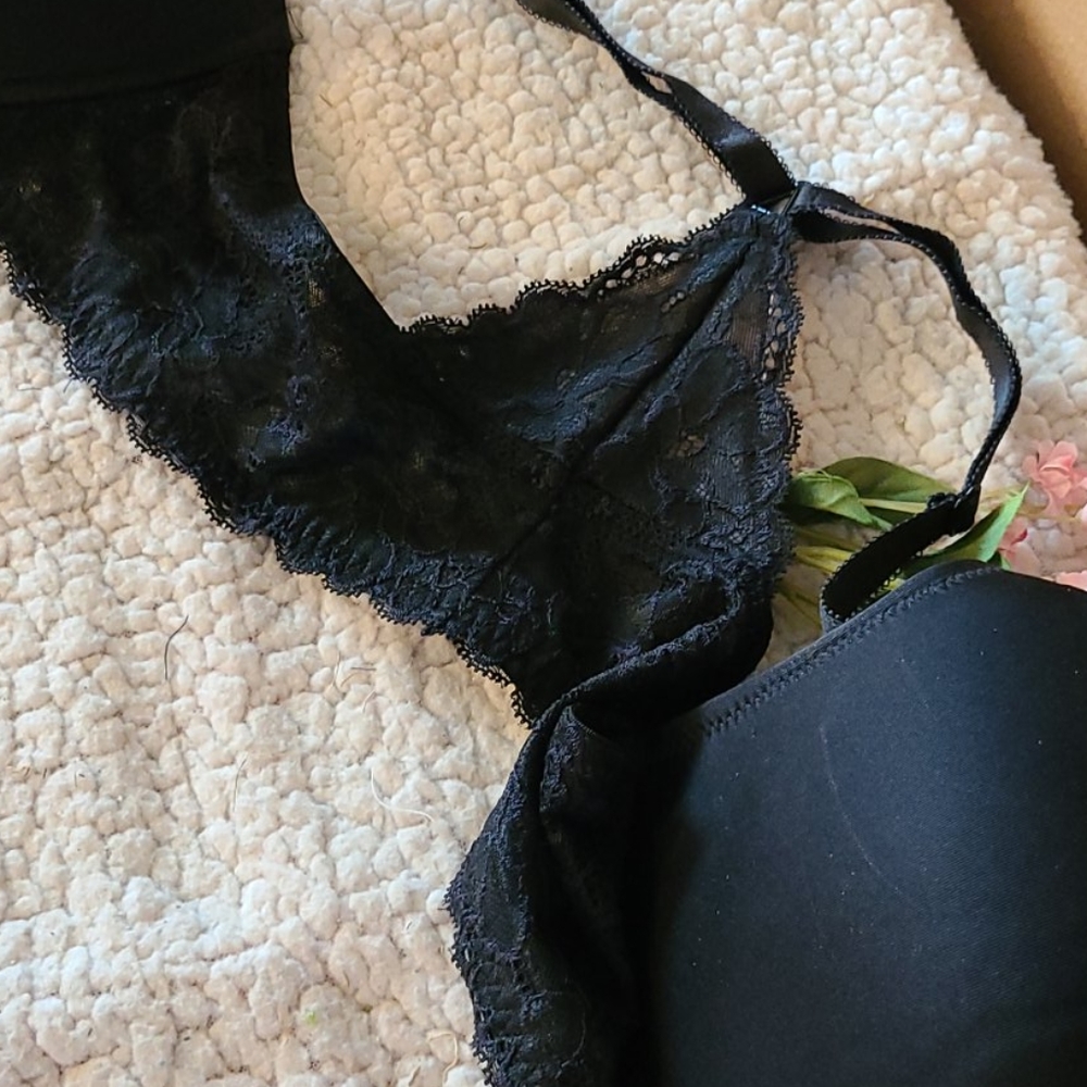 💣Gorgeous Adore Me Bra💣 - Picture 2 of 8